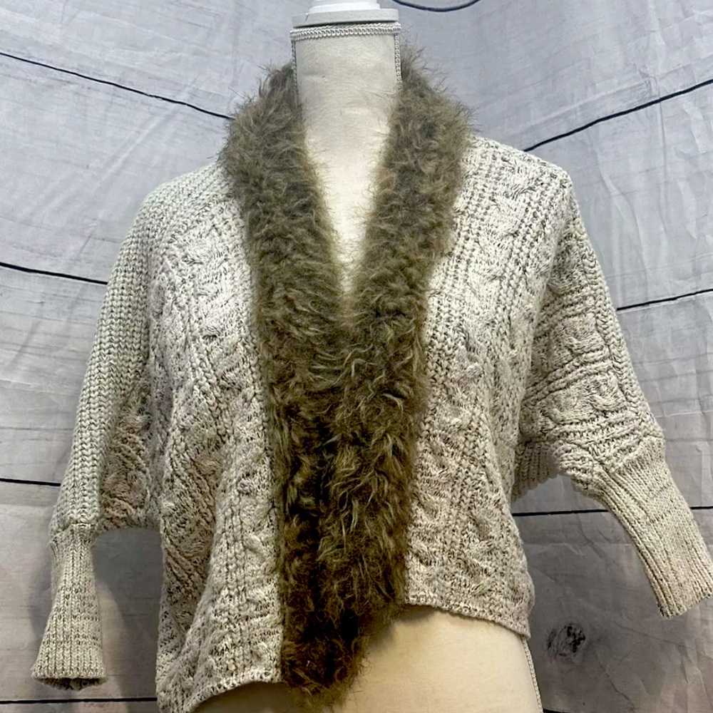 Northern Angel Sweater S Gray Knit Open Cardigan Faux Fur Trim Dolman Sleeves